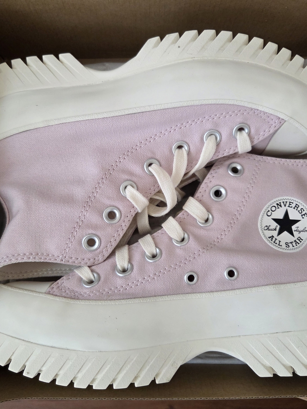Converse Lugged 2.0 Platform In Rose